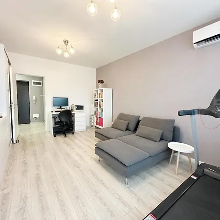 Apartment Cozzy Constanta